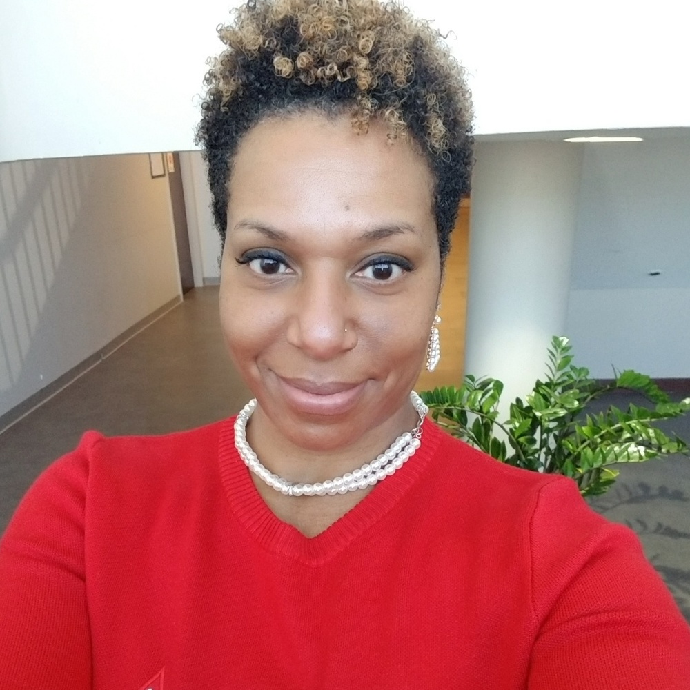 Meet your Posher, Shana